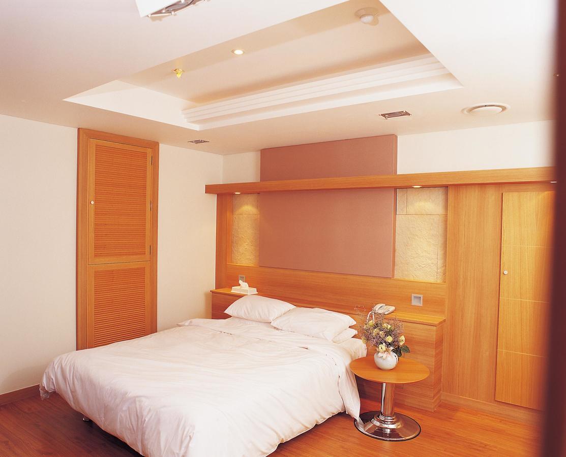 Joa Hotel Cshongdzsu Kültér fotó