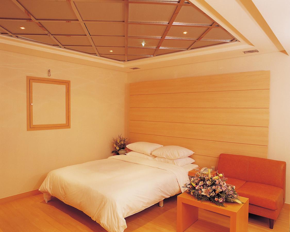 Joa Hotel Cshongdzsu Kültér fotó
